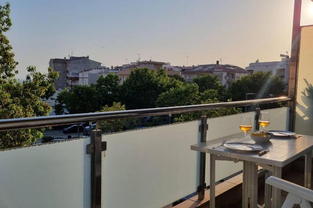 Piso En El Centro Con Vistas Al Mar Y Balcon Leilighet Roses Eksteriør bilde