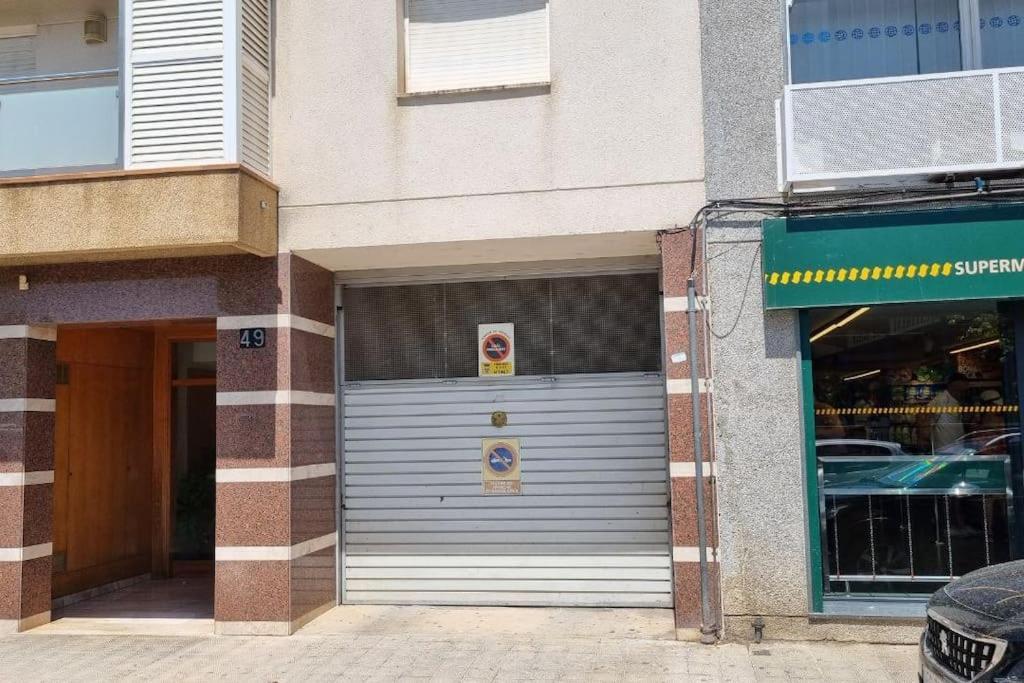 Piso En El Centro Con Vistas Al Mar Y Balcon Leilighet Roses Eksteriør bilde